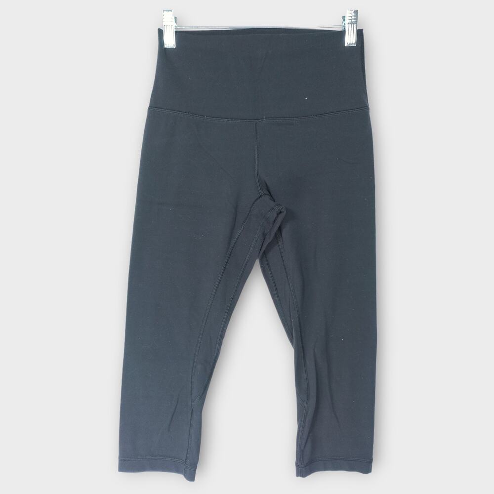 Womens Lululemon Black Activewear Capri Leggings Size 6